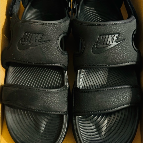 Nike sandals - Picture 4 of 4